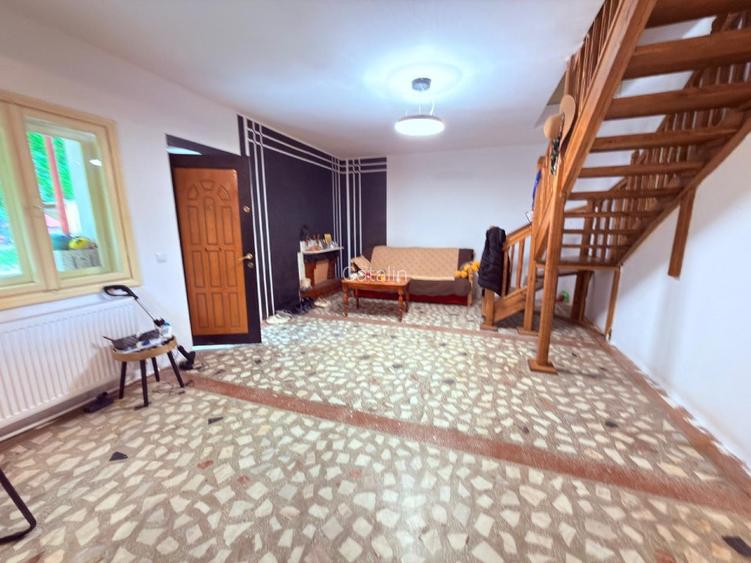 Casa de vanzare Bucium - Barnova - zona centrala - 6
