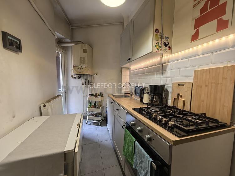 Apartament cu 4 camere langa Ateneul Roman - 7