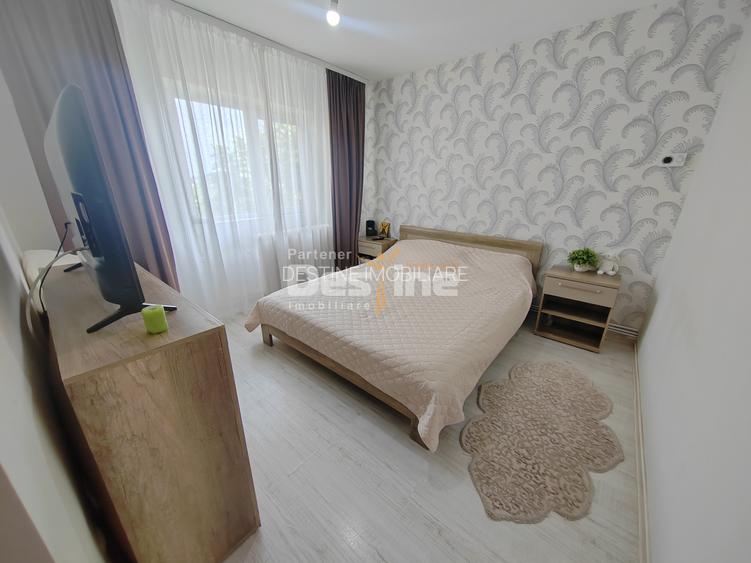 Apartament 3 camere DECOMANDAT 76 mp - cartier NICOLINA - 3