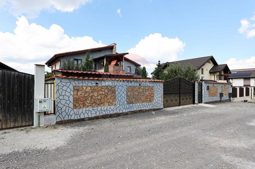 Conac, proprietate unica, in mijlocul naturii, Sacele! - 5