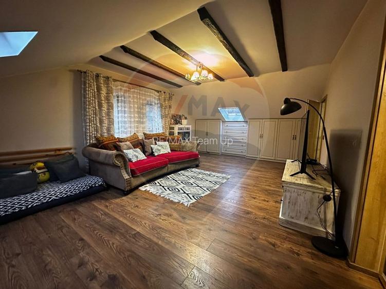 Vilă ultrafinisată cu două unități locative în zona Gruia - 11