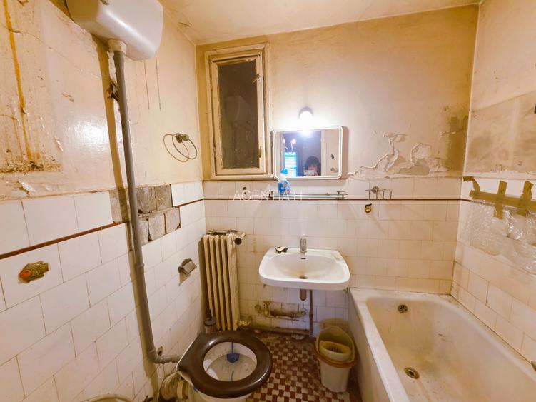 Vanzare apt 2 camere Caderea Bastiliei etaj 1/6 supr 55 mp imobil U3 - 23