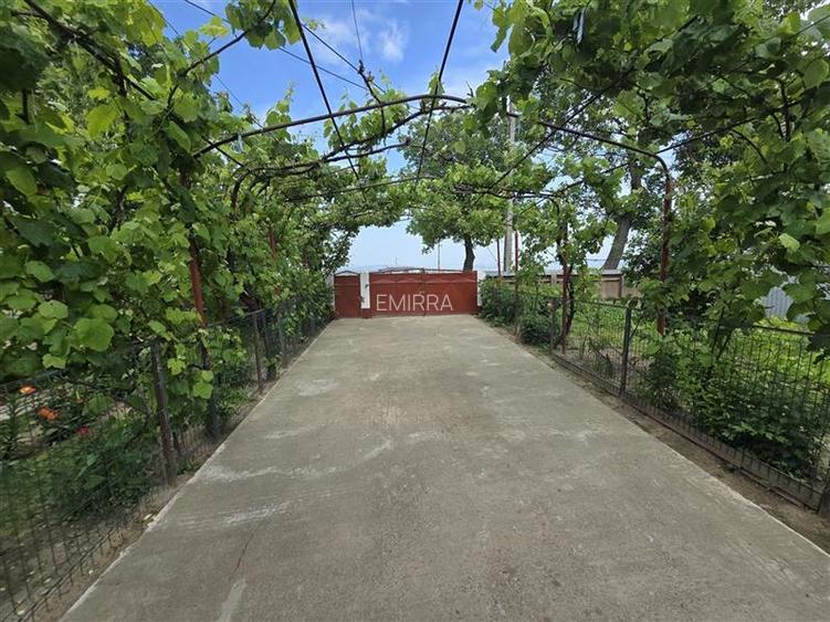 Proprietate de vanzare in Sat Izvoare, com. Bahna, judetul Neamt - 16