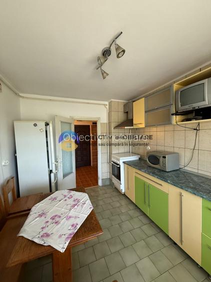 Apartament 3 camere spatios - zona 1 Mai - 13