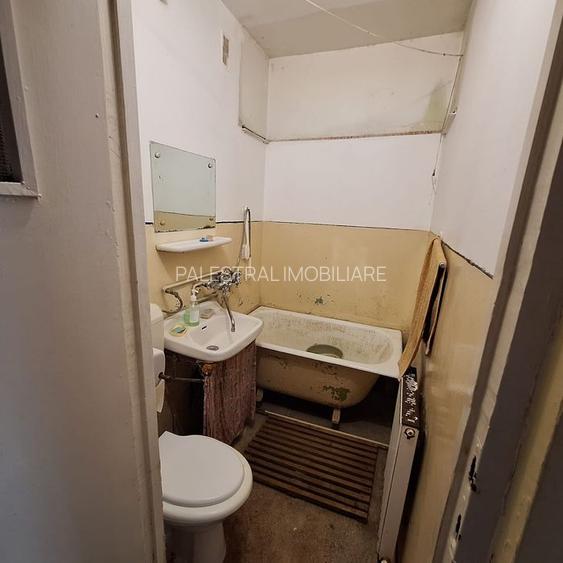 Apartament 2 camere Florilor,centrala proprie,liber,64000 Euro - 5