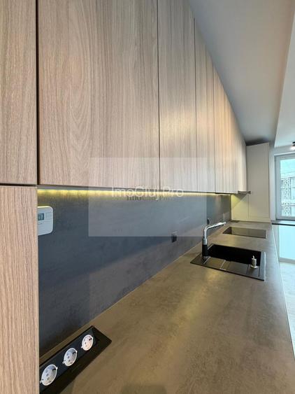 Inchiriere 3 camere -Parcare–View - zona centrală - 2