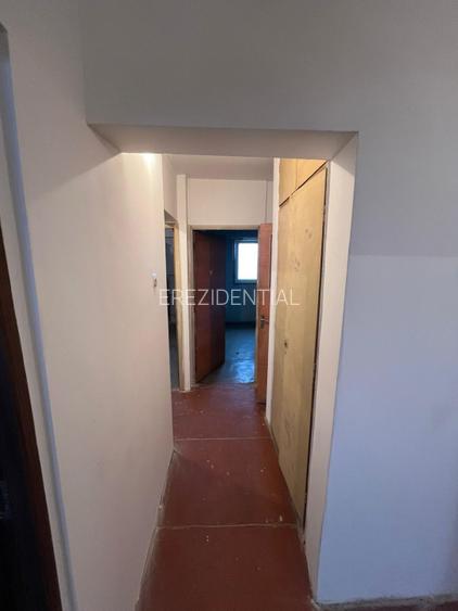 Apartament 3 camere - decomandat - Mihai Bravu - 2