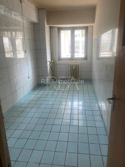 4 camere Pantelimon-Piața Delfinului decomandat, et. 2, an 1978, 85 mp - 4