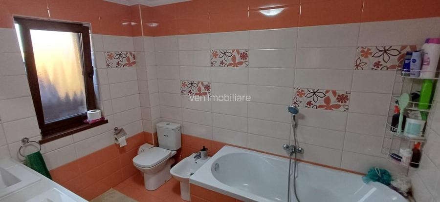 Casă de vânzare în Localitatea Unirea - 19