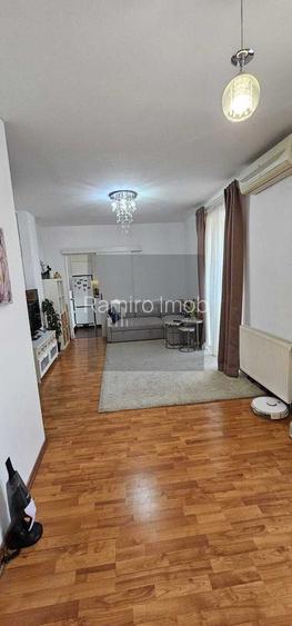 2 Camere - Metrou 1 Decembrie la 8 Minute - Bloc 2009 - 5