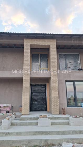 Vilă cu teren de 1.500 mp – arhitectură modernă, spații spectaculoase – Dumbrava - 9