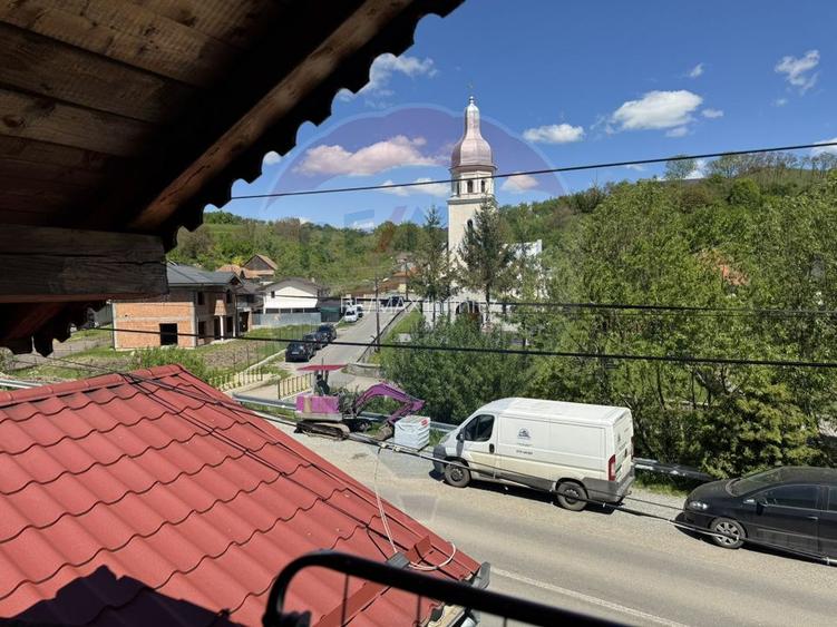 Magazin alimentar modernizat si locuinta. Investitie Salicea - 23