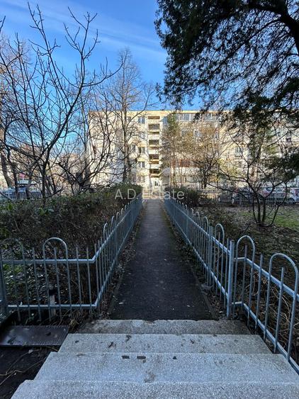 Titan 3 Camere  Parter 74 Mp 12 Min Metrou Bloc Caramida - 18