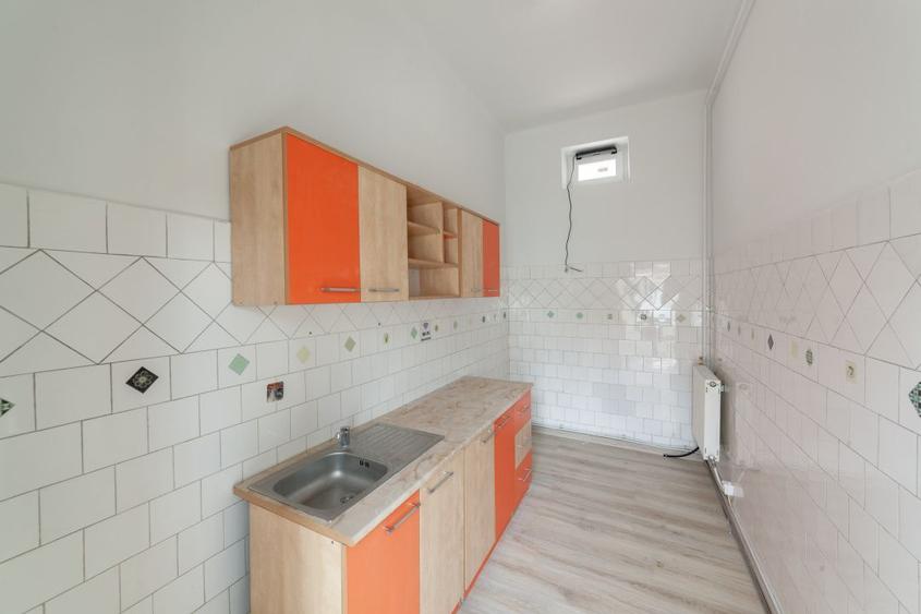 Casă interbelică ultracentrală | Bulevardul Republicii nr. 129 |