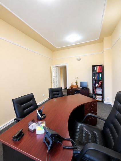 Oportunitate de investitie! Vila ultracentrala, zona Armeneasaca, comision 0%