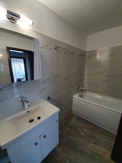 Proprietar, bld. Unirii nr. 60, et. 7/9, lux, totul nou