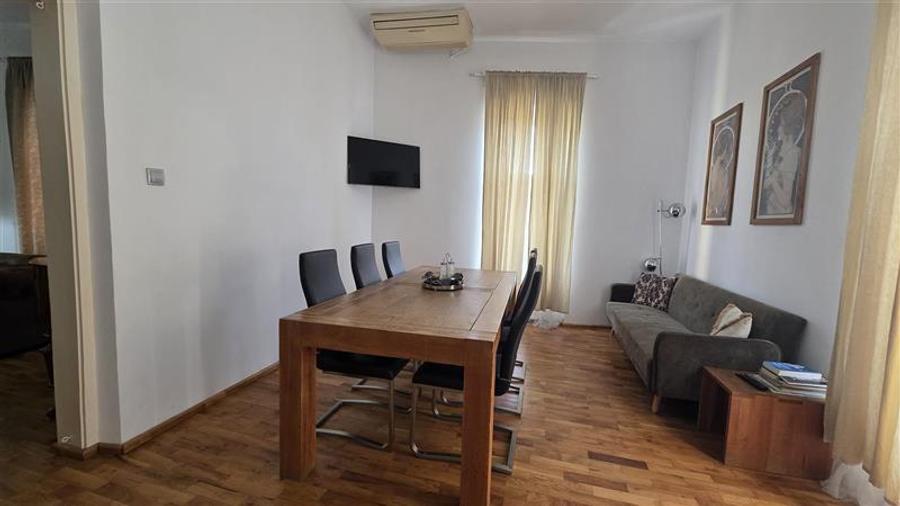 Casa boiereasca, eleganta,piscina, mobilata, teren 613 mp - Agronomie