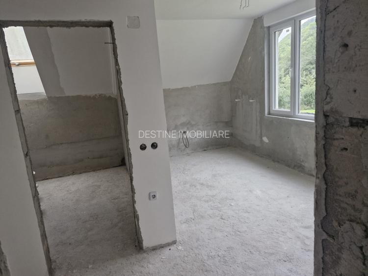 Casa frumoasa - zona linistita - 9