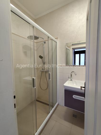 Apartament la casa cu 4 camere de inchiraiat in Sibiu zona Ultracentala - 8