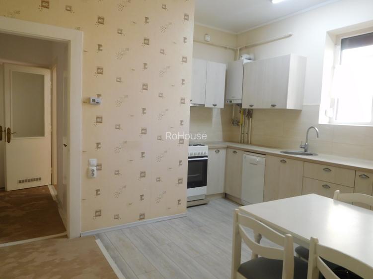 apartament in casa, zona centrala - 4