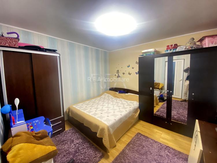 Casa- 4 camere- Sector 5- COMISION 0% - 7