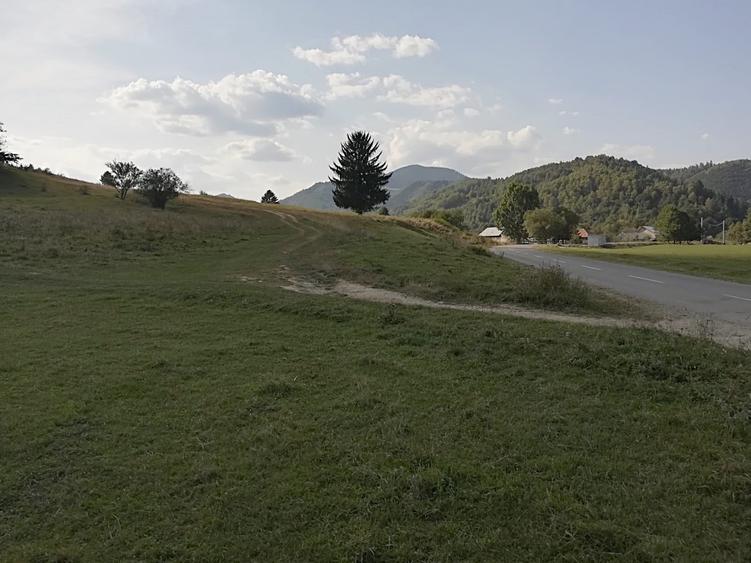 Zarnesti - Plaiul Foii, 4880 mp teren intravilan.
