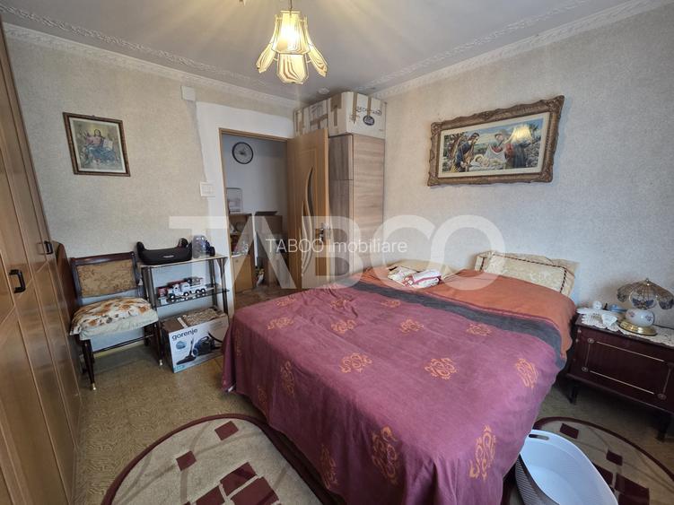 Apartament 3 camere decomandat zona 1 Decembrie 75mp si boxa la subsol - 3