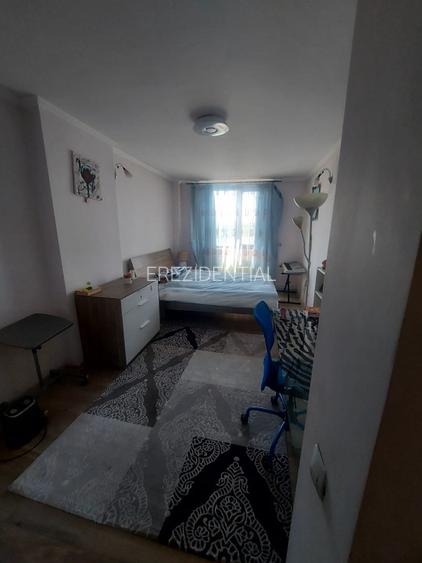 Apartament -5 camere -decomandat-Zona Fundeni - 10