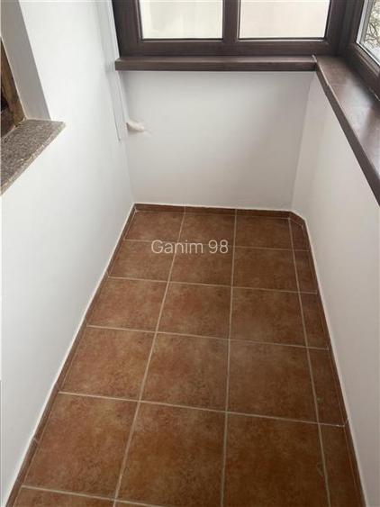 Apartament 3 camere de inchiriat , zona Scoala nr 2- Piata Moldovei decomandat , - 27