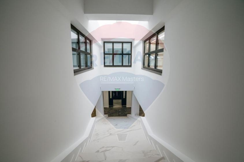 Spațiu comercial ULTRACENTRAL - 2,300mp de închiriat - 17