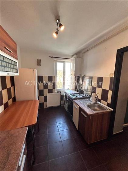 Resita, apt.2 cam,cf.1,semidec. Moroasa - 10