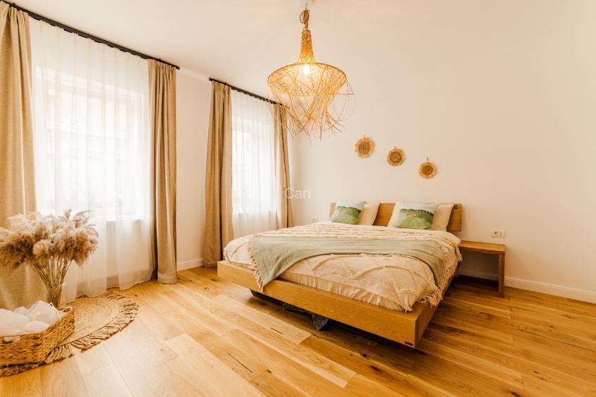 Două imobiliare în regim hotelier, centru istoric  - 8