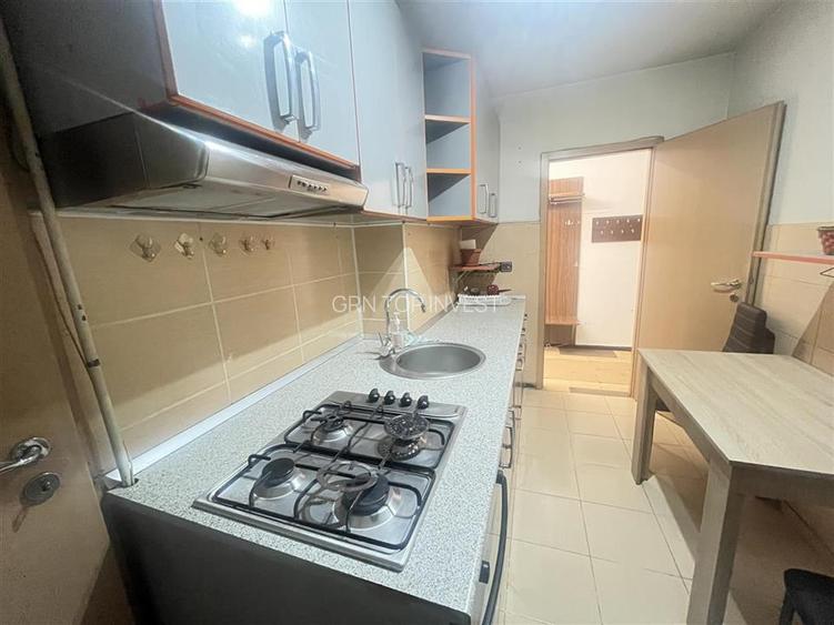 Apartament 2 camere si balcon zona Stefan cel Mare - 9