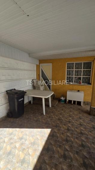Casă cu etaj de vânzare – Strada Bujorului, zona Piața Mare - 4
