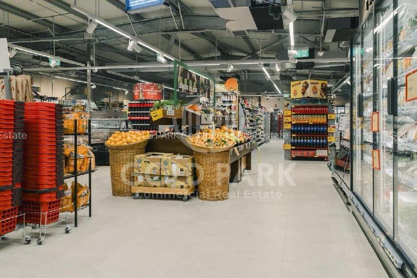 Inchiriere Spatiu Comercial - Oradea -  460 mp/Box Individual - 2