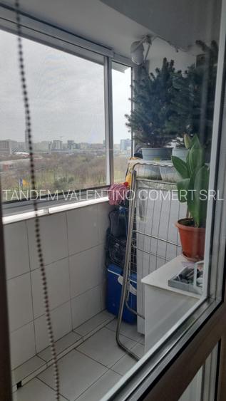 Crangasi , 2 minute metrou - 10