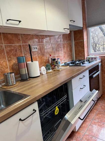 Apartament de 3 camere cu balcon – Piața Iancului, lângă metrou, etaj 2 - 4