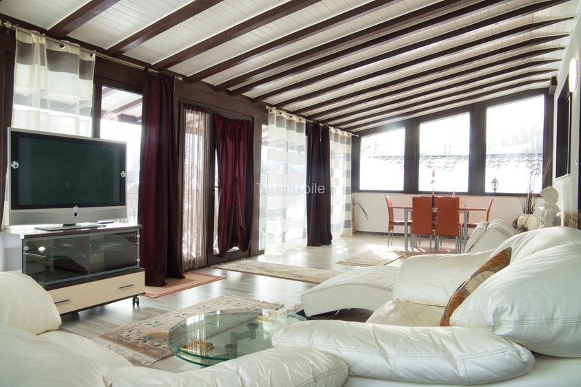 Vilă la munte- Valea Doftanei, 1400 mp teren; casă+ anexe 400mp; - 2