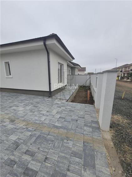 Duplex personalizare interioara - 4 camere - toate utilitatile - 3