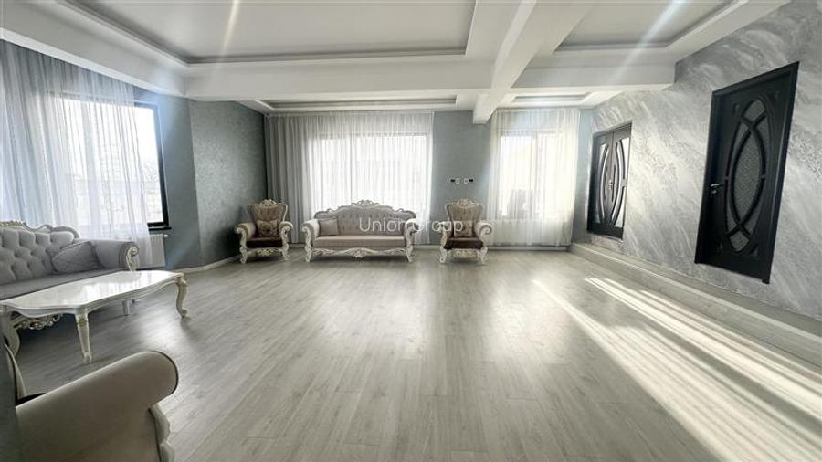 Casa P+1+Pod(M)Foarte Spatioasa, Mobilata si Utilata Complet, Zona Palas - 32