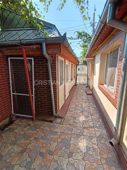 Casa 5 camere Pretabila 2 Familii, teren 176 mp, Bld Dorobantilor - 2