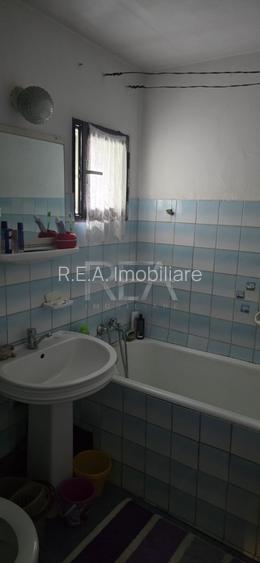 3 camere, 7/10, bloc 1979, 74 mp-Pacii-Str. Barsanesti - 10