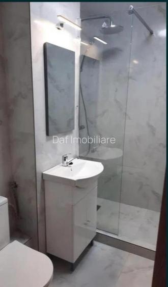 59990 euro -Garsoniera renovata Gorjului -bloc 1981- centrala proprie - 2