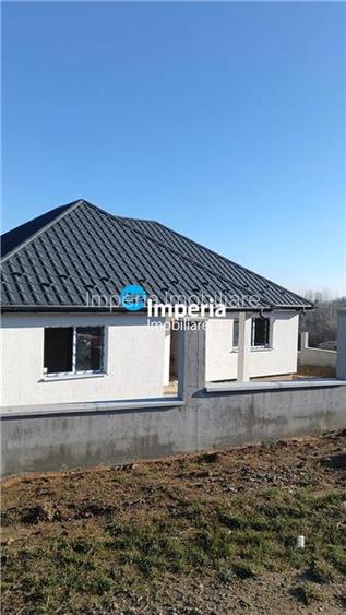 Casa P 4 cam, 2 bai, 500 mp, Paun  Bucium - 3