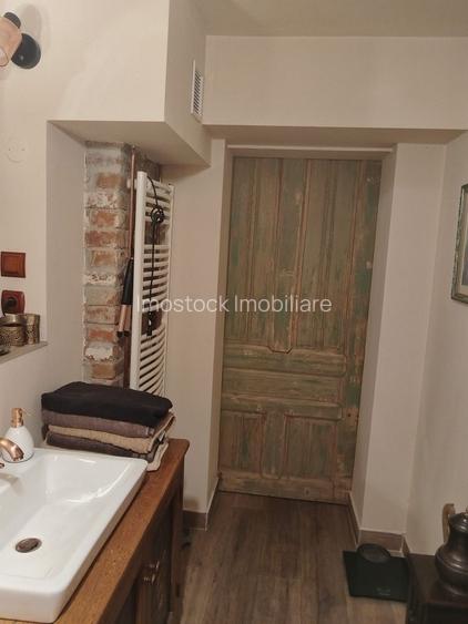 Casă -zona Liviu Rebreanu - 14