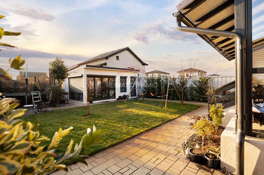 Casă / Vilă cu 4 camere de vânzare în cartierul Westfileld Arad - 33