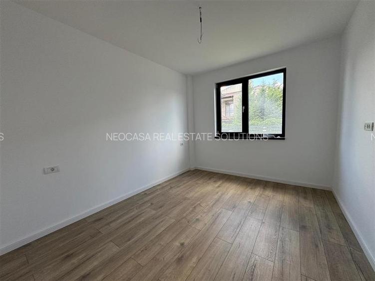 VILA IN CORBEANCA - OSTRATU // CURTE 364 MP // 5 CAMERE - 18