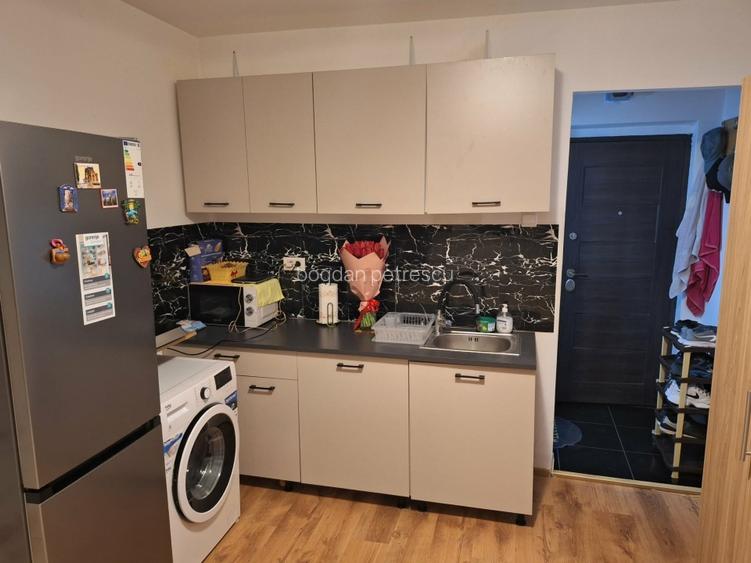 Garsoniera Tomis Nord ( Cofetăria Aroma ) 14.1 M2 - 2