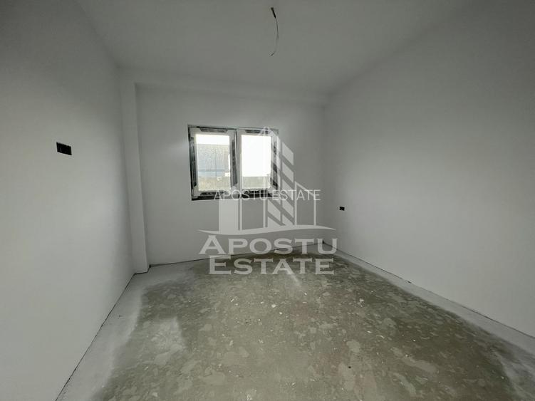 Duplex cu 4 camere, dressing si 3 bai. Toate utilitatile, la asfalt. - 15