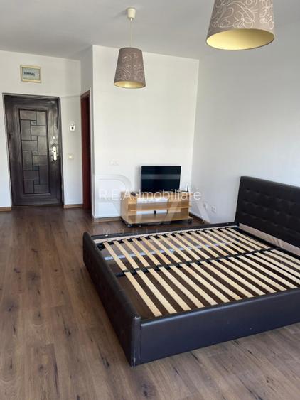 Garsoniera, Titan, an 2009, parcare, 33 mp - 2